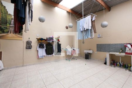 Casa à venda com 100m², 2 quartos e 3 vagasArea de Serviço 