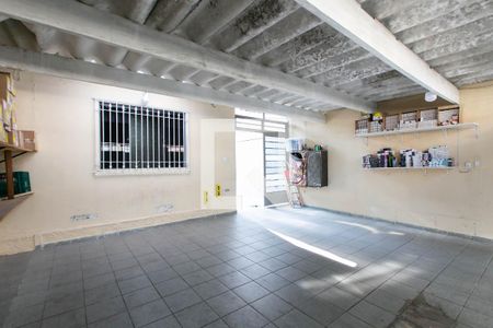 Casa à venda com 100m², 2 quartos e 3 vagasGaragem 