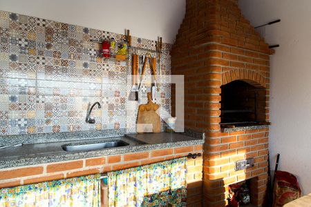 Casa para alugar com 237m², 4 quartos e 4 vagas Casa para alugar com 237m², 4 quartos e 4 vagasChurrasqueira - Detalhe