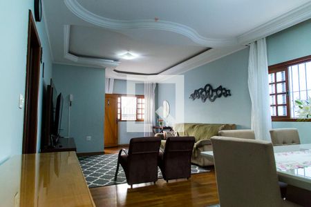 Sala de casa à venda com 4 quartos, 237m² em Jardim Oriental, São Paulo