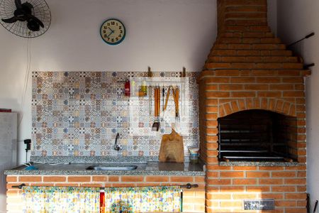 Casa para alugar com 237m², 4 quartos e 4 vagas Casa para alugar com 237m², 4 quartos e 4 vagasChurrasqueira - Detalhe