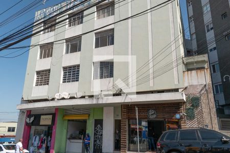Apartamento à venda com 105m², 2 quartos e sem vaga Apartamento à venda com 105m², 2 quartos e sem vagaFachada