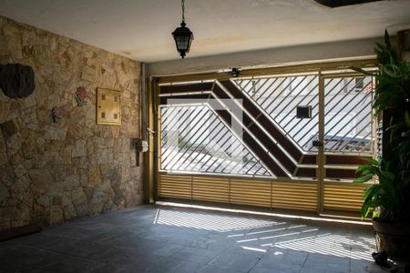 Casa à venda com 126m², 3 quartos e 2 vagas Casa à venda com 126m², 3 quartos e 2 vagasGaragem