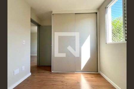 Quarto 1 de apartamento para alugar com 2 quartos, 46m² em Loteamento Parque São Martinho, Campinas