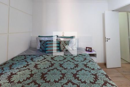 Apartamento à venda com 151m², 3 quartos e 3 vagasSuíte 2