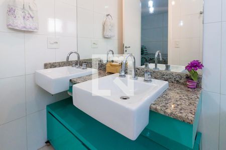 Apartamento à venda com 151m², 3 quartos e 3 vagasBanheiro da Suíte 2