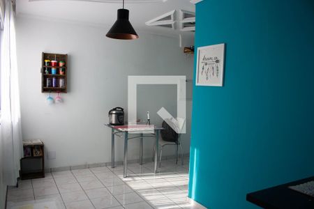 Sala de apartamento à venda com 2 quartos, 45m² em Vila Carmosina, São Paulo