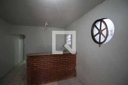 Sala Cozinha de Casa com 1 quarto, 40m² Vila Emir