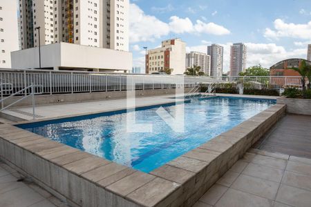 Apartamento à venda com 49m², 2 quartos e 1 vaga Apartamento à venda com 49m², 2 quartos e 1 vagaÁrea comum - Piscina