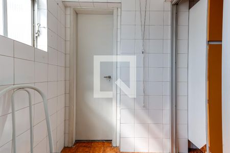 Apartamento à venda com 135m², 3 quartos e 2 vagas Apartamento à venda com 135m², 3 quartos e 2 vagasÁrea de Serviço