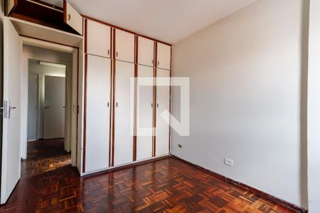 Apartamento à venda com 135m², 3 quartos e 2 vagas Apartamento à venda com 135m², 3 quartos e 2 vagasQuarto 2