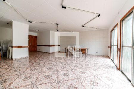 Apartamento à venda com 135m², 3 quartos e 2 vagas Apartamento à venda com 135m², 3 quartos e 2 vagasÁrea Comum - Salão de Festas