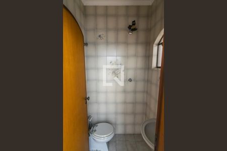 Casa à venda com 250m², 3 quartos e 4 vagas Casa à venda com 250m², 3 quartos e 4 vagasBanheiro de Serviço