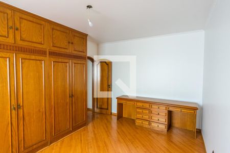 Casa à venda com 250m², 3 quartos e 4 vagas Casa à venda com 250m², 3 quartos e 4 vagasQuarto 1