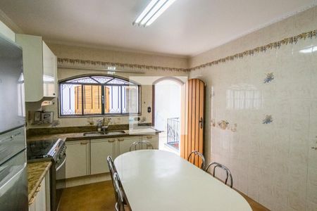 Casa à venda com 250m², 3 quartos e 4 vagas Casa à venda com 250m², 3 quartos e 4 vagasCozinha