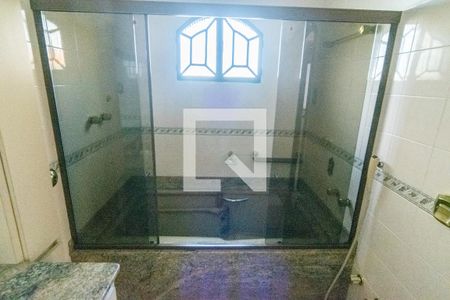 Casa à venda com 250m², 3 quartos e 4 vagas Casa à venda com 250m², 3 quartos e 4 vagasBanheiro da Suíte