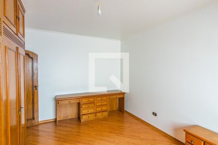 Casa à venda com 250m², 3 quartos e 4 vagas Casa à venda com 250m², 3 quartos e 4 vagasQuarto 1