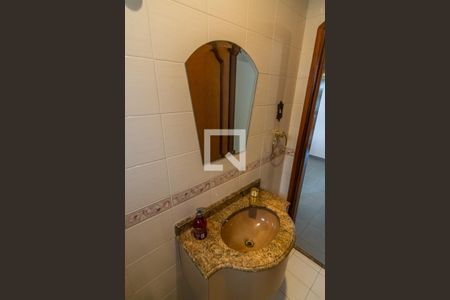 Casa à venda com 250m², 3 quartos e 4 vagas Casa à venda com 250m², 3 quartos e 4 vagasLavabo