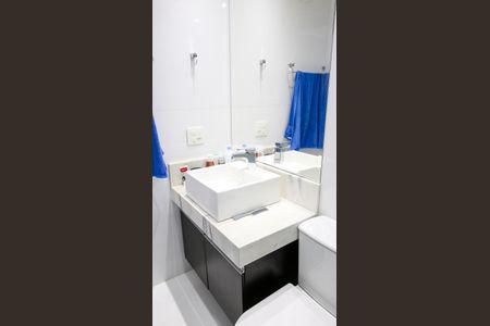 Apartamento à venda com 79m², 3 quartos e 2 vagasBanheiro da Suite