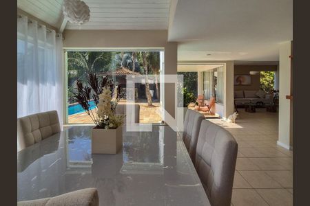 Sala de casa de condomínio à venda com 6 quartos, 370m² em Vargem Grande, Rio de Janeiro