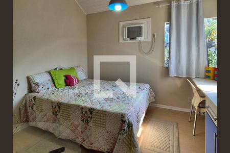 Casa de condomínio à venda com 370m², 6 quartos e 3 vagas Casa de condomínio à venda com 370m², 6 quartos e 3 vagasQuarto 3