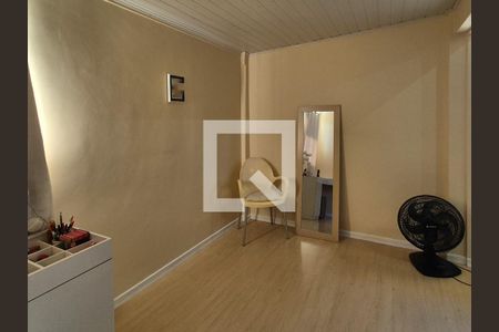 Casa de condomínio à venda com 370m², 6 quartos e 3 vagas Casa de condomínio à venda com 370m², 6 quartos e 3 vagasQuarto 2