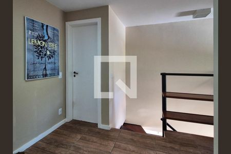 Casa de condomínio à venda com 370m², 6 quartos e 3 vagas Casa de condomínio à venda com 370m², 6 quartos e 3 vagasQuarto 5