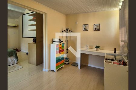 Casa de condomínio à venda com 370m², 6 quartos e 3 vagas Casa de condomínio à venda com 370m², 6 quartos e 3 vagasQuarto 2