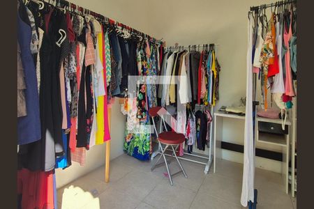 Casa de condomínio à venda com 370m², 6 quartos e 3 vagas Casa de condomínio à venda com 370m², 6 quartos e 3 vagasQuarto externo