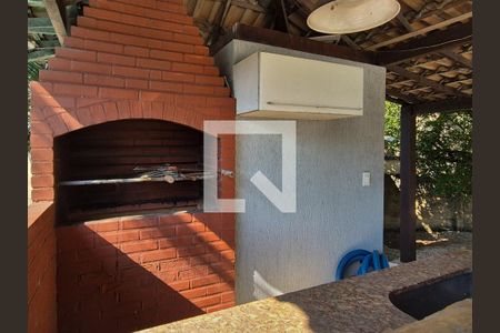 Casa de condomínio à venda com 370m², 6 quartos e 3 vagas Casa de condomínio à venda com 370m², 6 quartos e 3 vagasÁrea Externa