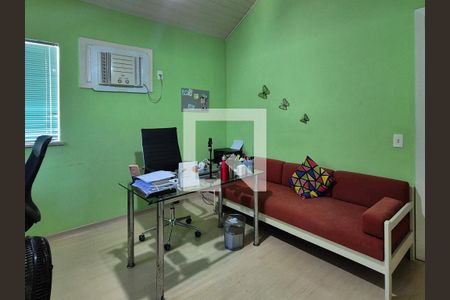 Casa de condomínio à venda com 370m², 6 quartos e 3 vagas Casa de condomínio à venda com 370m², 6 quartos e 3 vagasQuarto 4