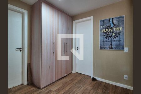 Casa de condomínio à venda com 370m², 6 quartos e 3 vagas Casa de condomínio à venda com 370m², 6 quartos e 3 vagasQuarto 5