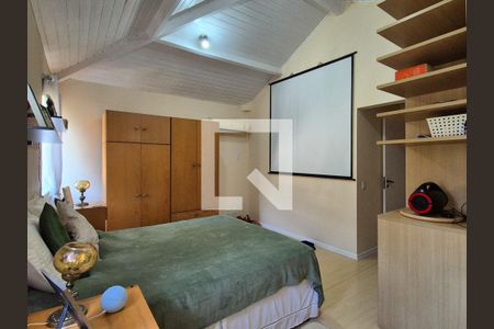 Casa de condomínio à venda com 370m², 6 quartos e 3 vagas Casa de condomínio à venda com 370m², 6 quartos e 3 vagasQuarto 1