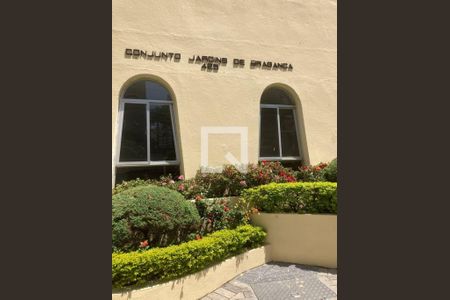 Apartamento para alugar com 52m², 2 quartos e 1 vagafachada