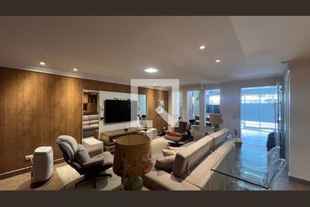 Sala de casa à venda com 4 quartos, 350m² em Vila Madalena, São Paulo