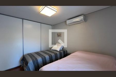 Casa à venda com 350m², 4 quartos e 2 vagasQuarto 2