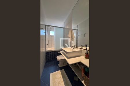 Casa à venda com 350m², 4 quartos e 2 vagasBanheiro da Suíte 1