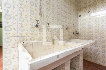 Casa à venda com 250m², 4 quartos e 3 vagasLavanderia