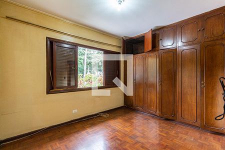 Casa à venda com 250m², 4 quartos e 3 vagasSuíte 1