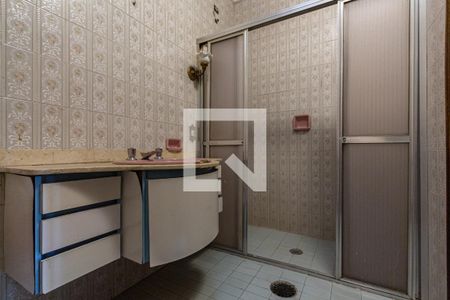 Casa à venda com 250m², 4 quartos e 3 vagasBanheiro da Suíte 1