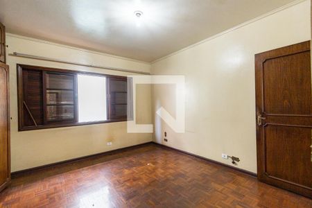 Casa à venda com 250m², 4 quartos e 3 vagasSuíte 2