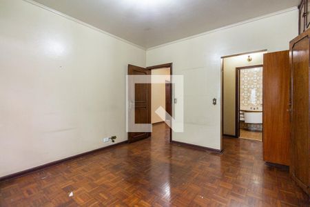 Casa à venda com 250m², 4 quartos e 3 vagasSuíte 2