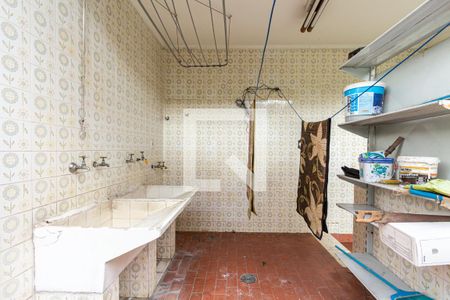 Casa à venda com 250m², 4 quartos e 3 vagasLavanderia