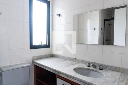 Apartamento à venda com 90m², 4 quartos e 2 vagasBanheiro Social