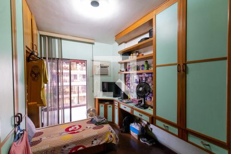 Apartamento à venda com 135m², 3 quartos e 2 vagasQuarto 2