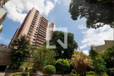 Apartamento à venda com 135m², 3 quartos e 2 vagasFachada
