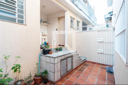 Casa à venda com 121m², 2 quartos e 3 vagasQuintal