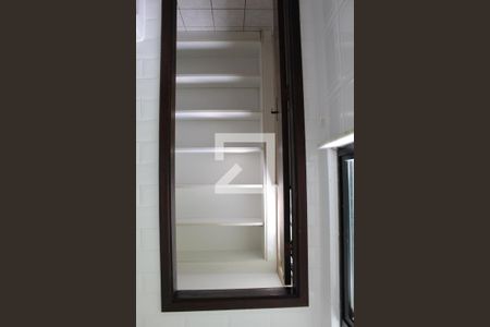 Apartamento à venda com 264m², 4 quartos e 3 vagasDespensa