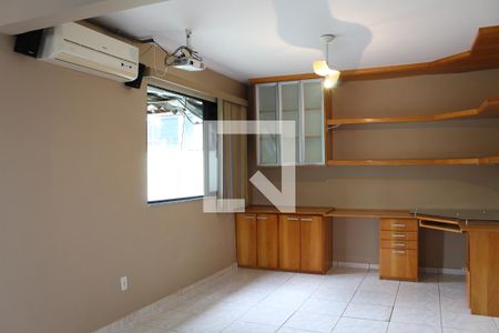 Apartamento à venda com 264m², 4 quartos e 3 vagasQuarto 4 - Cobertura
