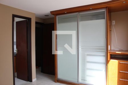 Apartamento à venda com 264m², 4 quartos e 3 vagasQuarto 2 - Suíte